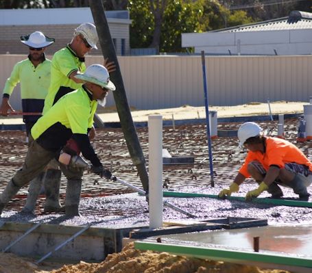 Laying House and Shed Pad at Jurien 